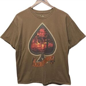 Bone collector spade deer skull front graphic hunting outdoor nature T-shirt